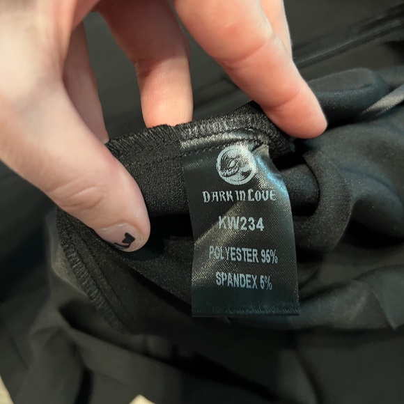 Lace Detail front skirt - Picture 7 of 8